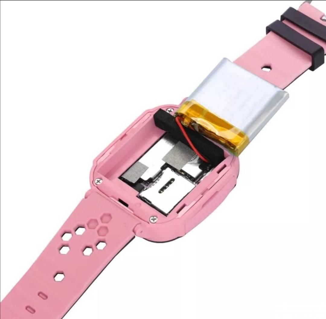 124303505_615c1f73eb3535-791368601633427298328