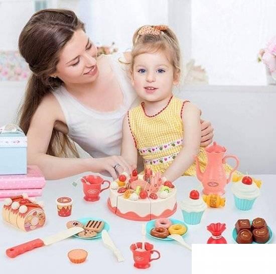 124812388_6166f4e397bee3-551014631634137302812