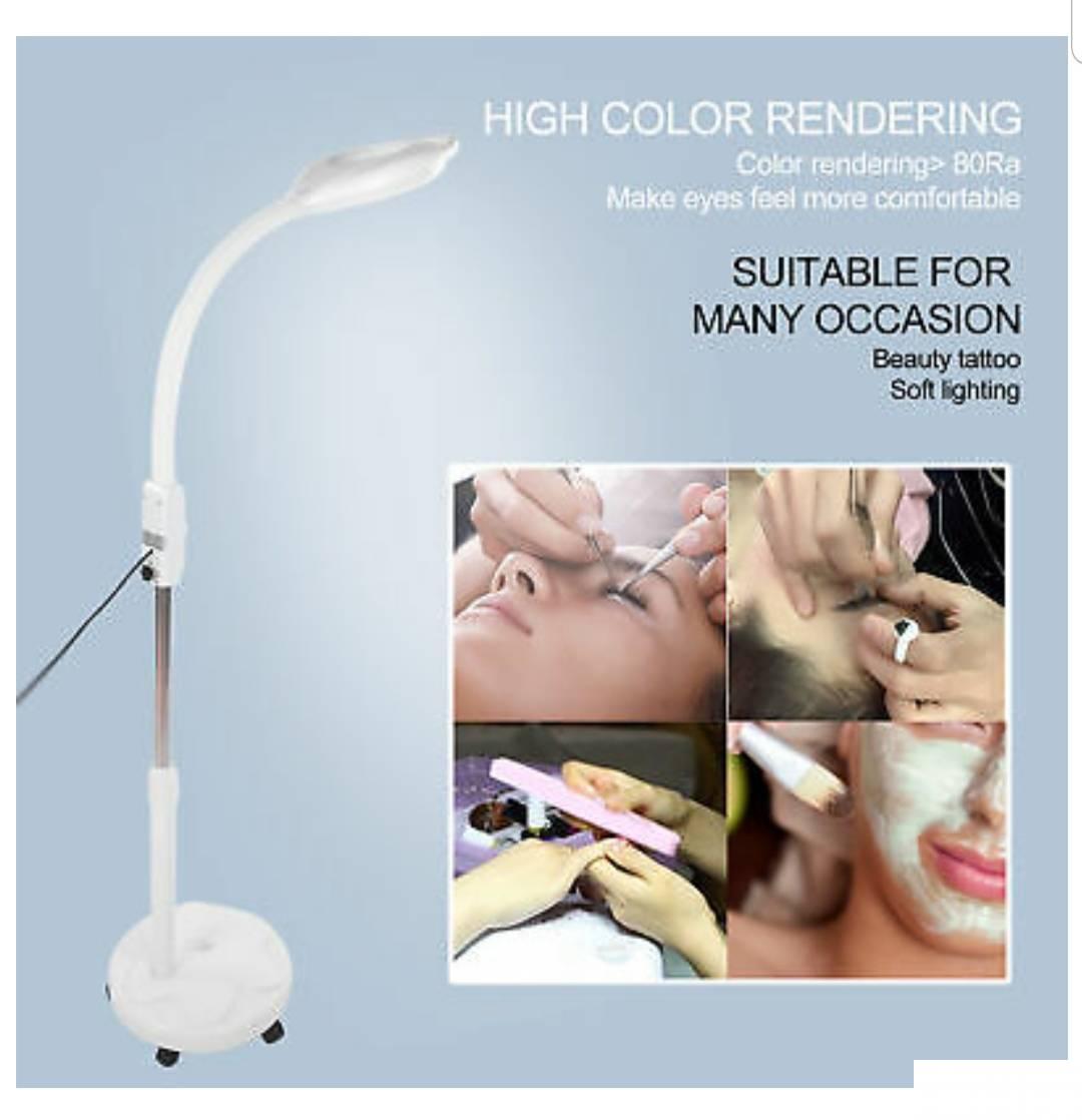 126859405_61940099501fe2-049770841637089423228