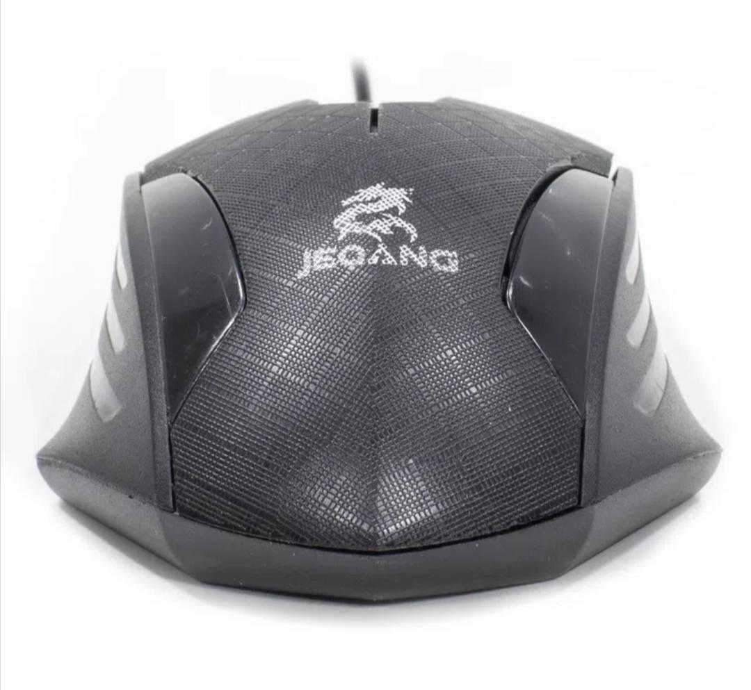 131544758_61fa223b156df9-783794151643782470954