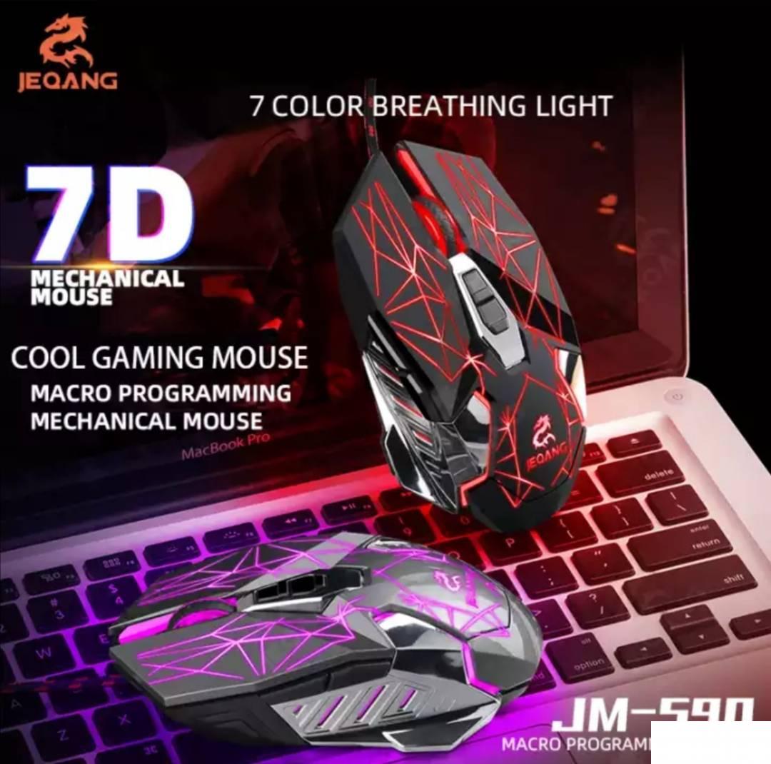 131546225_61fa2fc4870da8-158100321643786167628