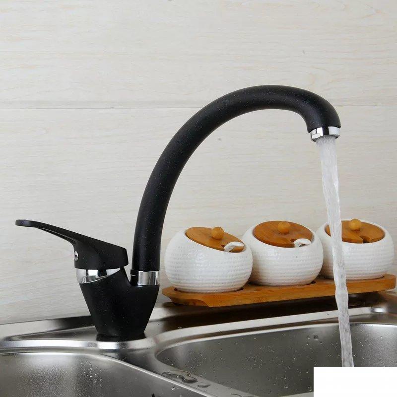 135357463_624f4bc5ca25e9-63706497-574322428-1971